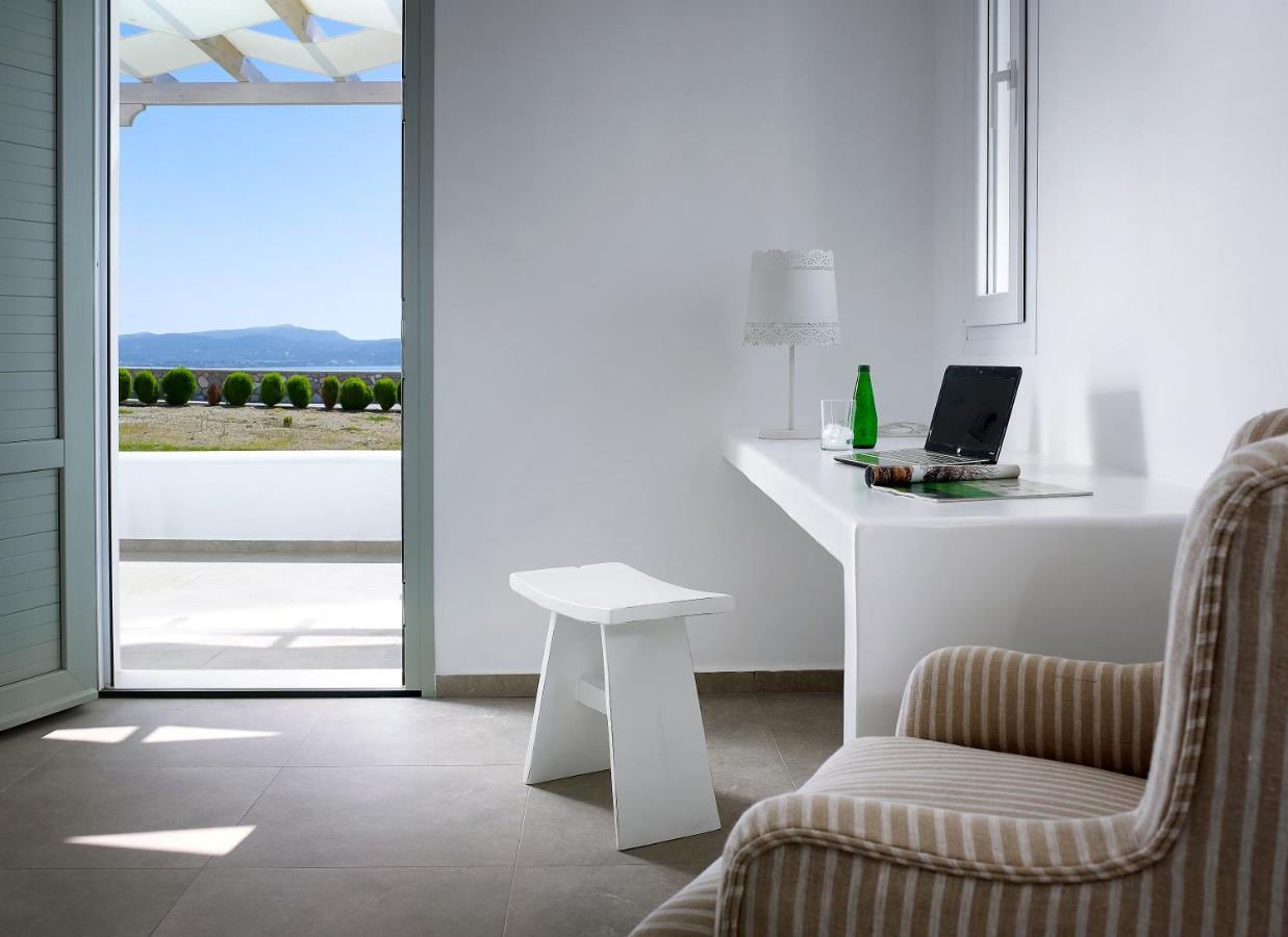 Santa Maria Luxury Suites & Spa Adamantas  Exterior photo