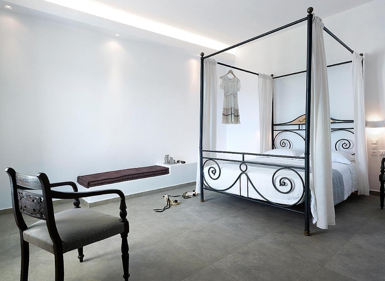 Santa Maria Luxury Suites & Spa Adamantas  Exterior photo