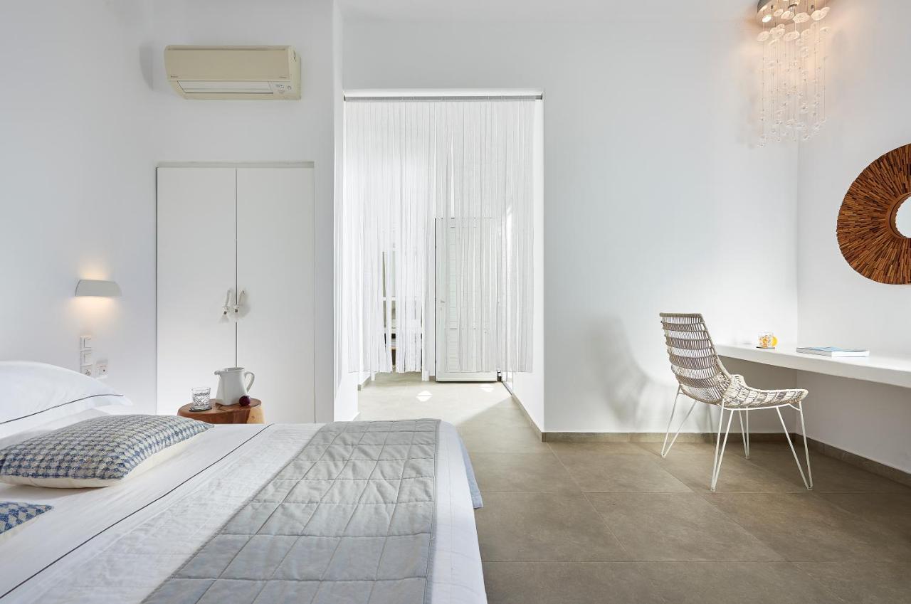 Santa Maria Luxury Suites & Spa Adamantas  Exterior photo
